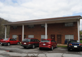 198 Una Street, Gate City, Virginia 24251, ,Apartment,For Rent,Una Street,1031